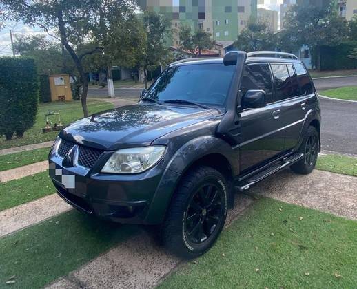 MITSUBISHI PAJERO TR4 2.0 4X4 16V 140CV FLEX 4P AUTOMÁTICO MITSUBISHI PAJERO TR4 2.0 4X4 16V 140CV FLEX 4P AUTOMÁTICO